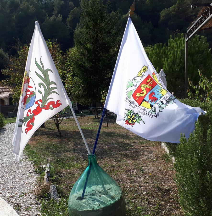 مبيت وإفطار Saint-Blaise  Lou Mas Dau Paigran المظهر الخارجي الصورة
